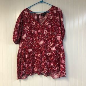 Lane Bryant Floral Red Women's Short Sleeve Top Size 22 Babydoll Fitted